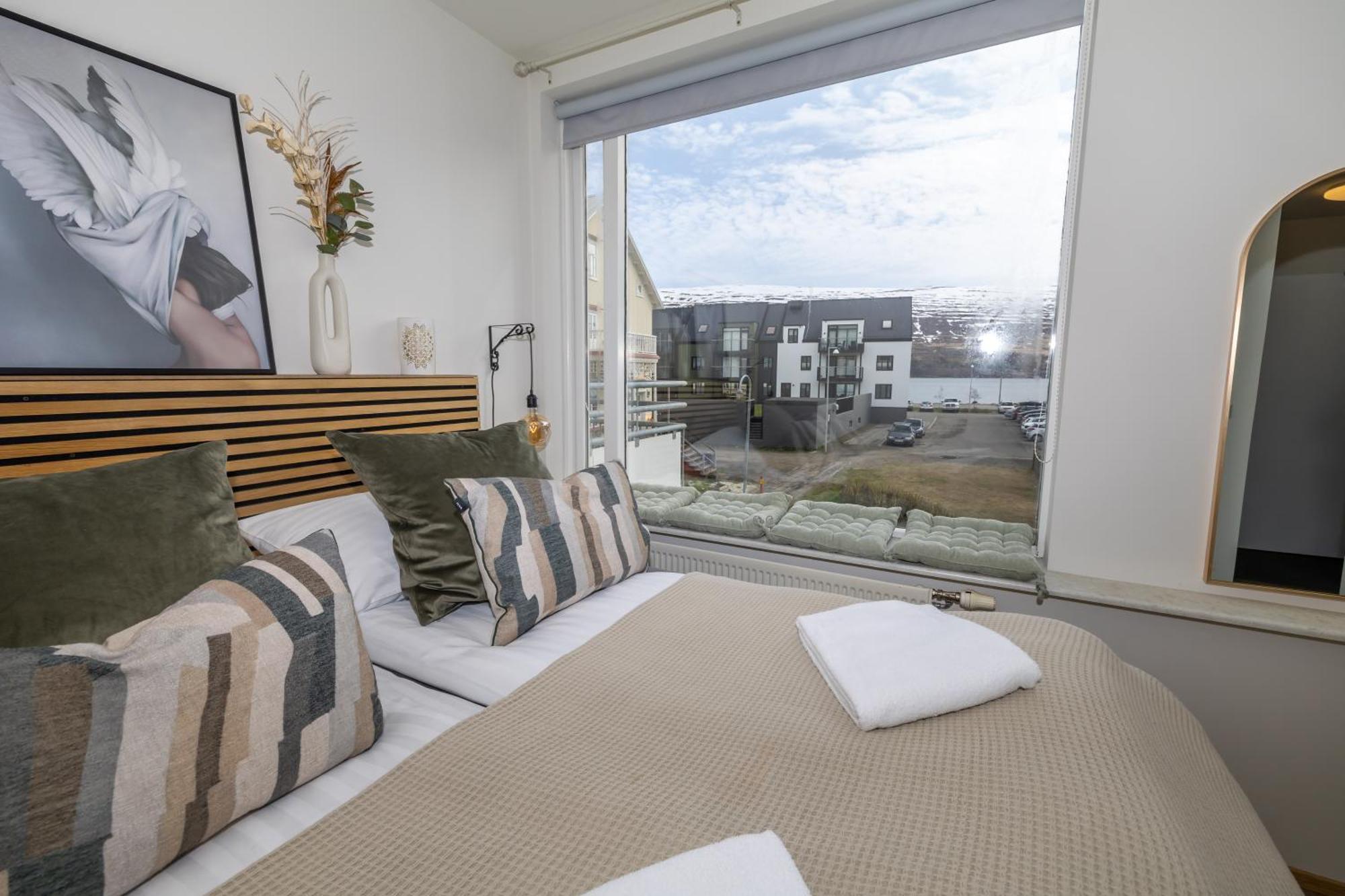 Charming Deluxe Apartment Akureyri Ruang foto