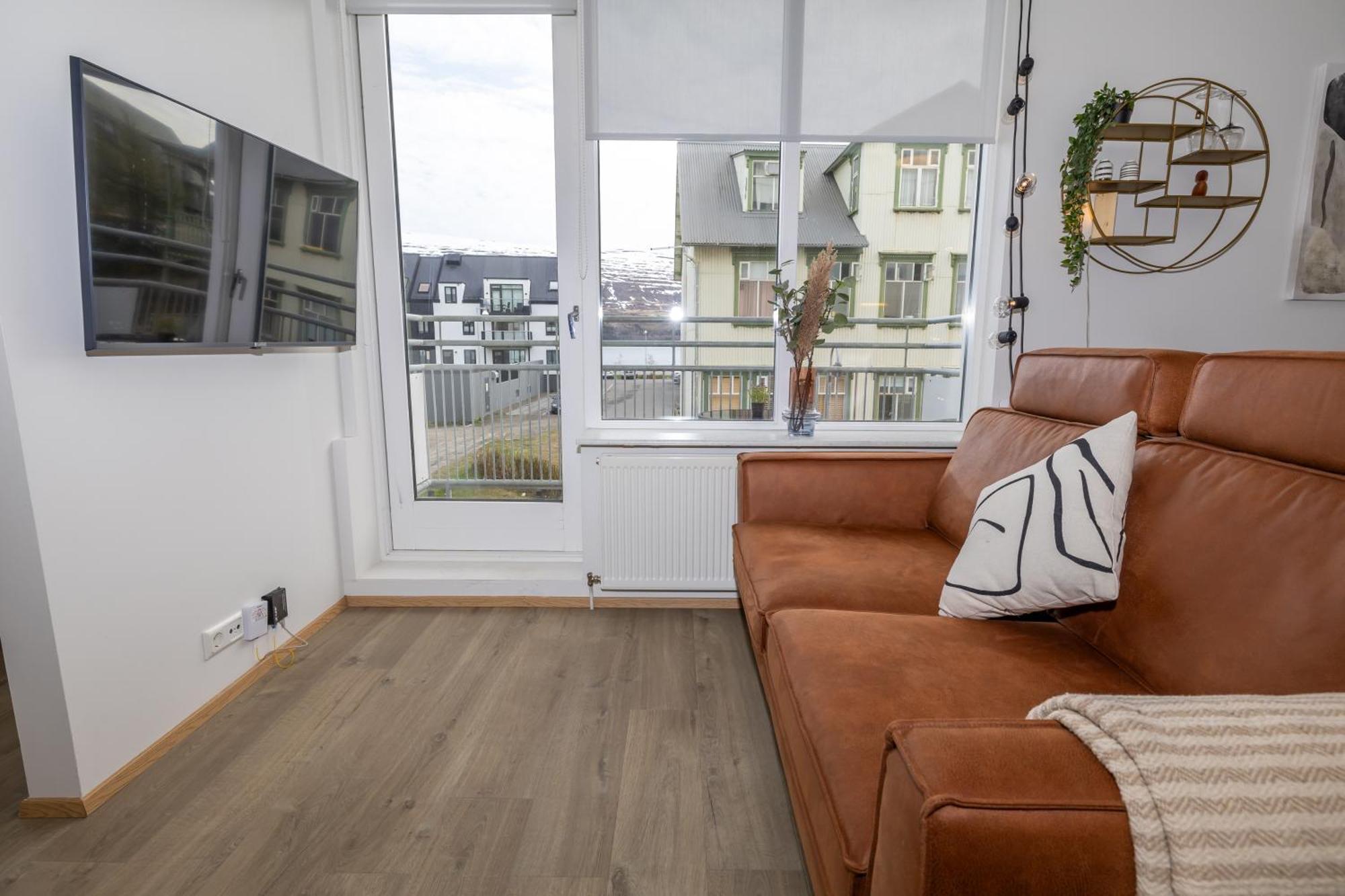 Charming Deluxe Apartment Akureyri Ruang foto