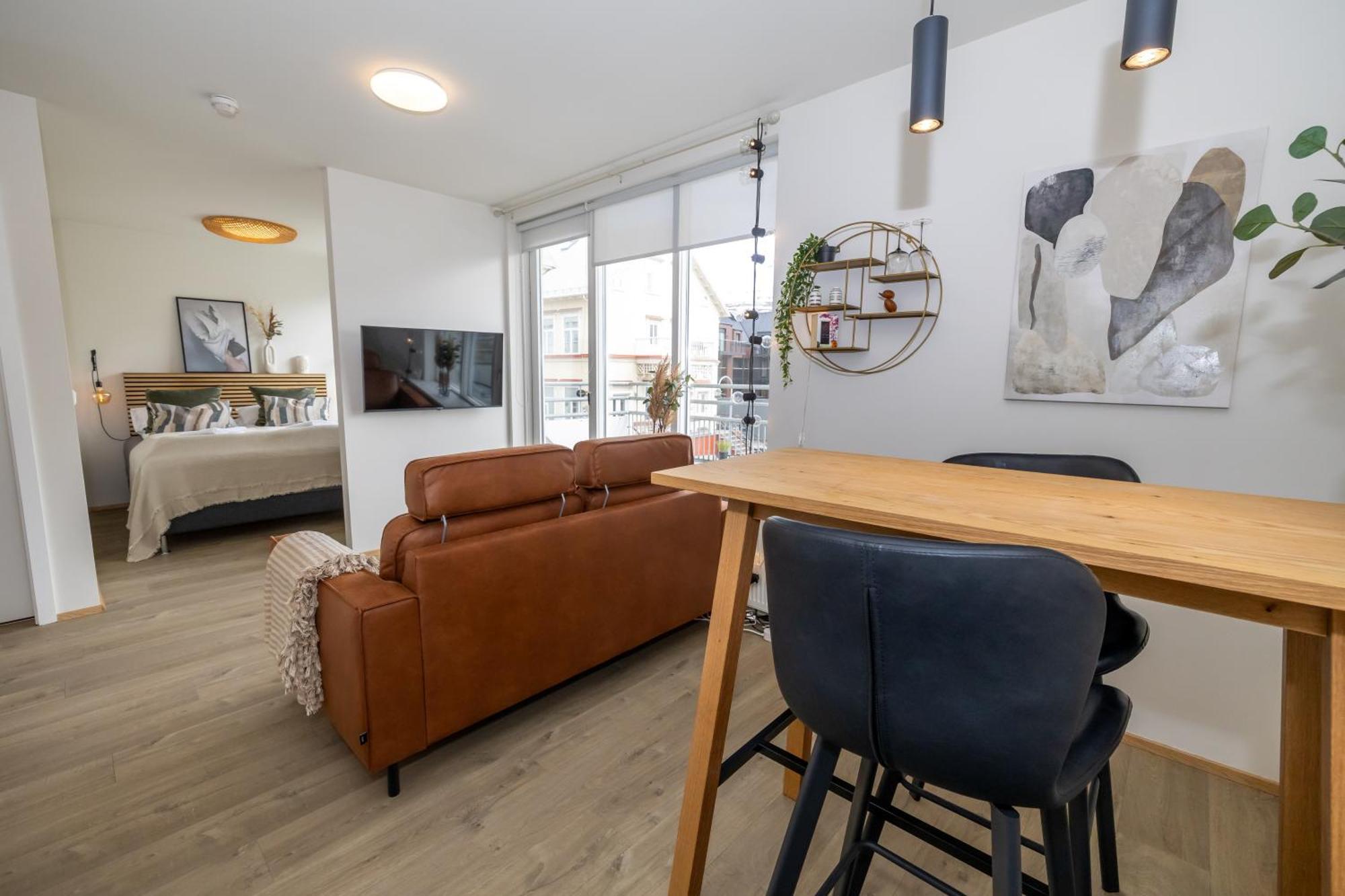 Charming Deluxe Apartment Akureyri Ruang foto