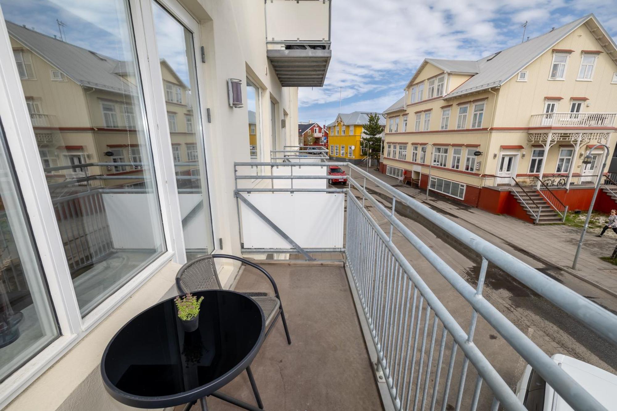 Charming Deluxe Apartment Akureyri Ruang foto