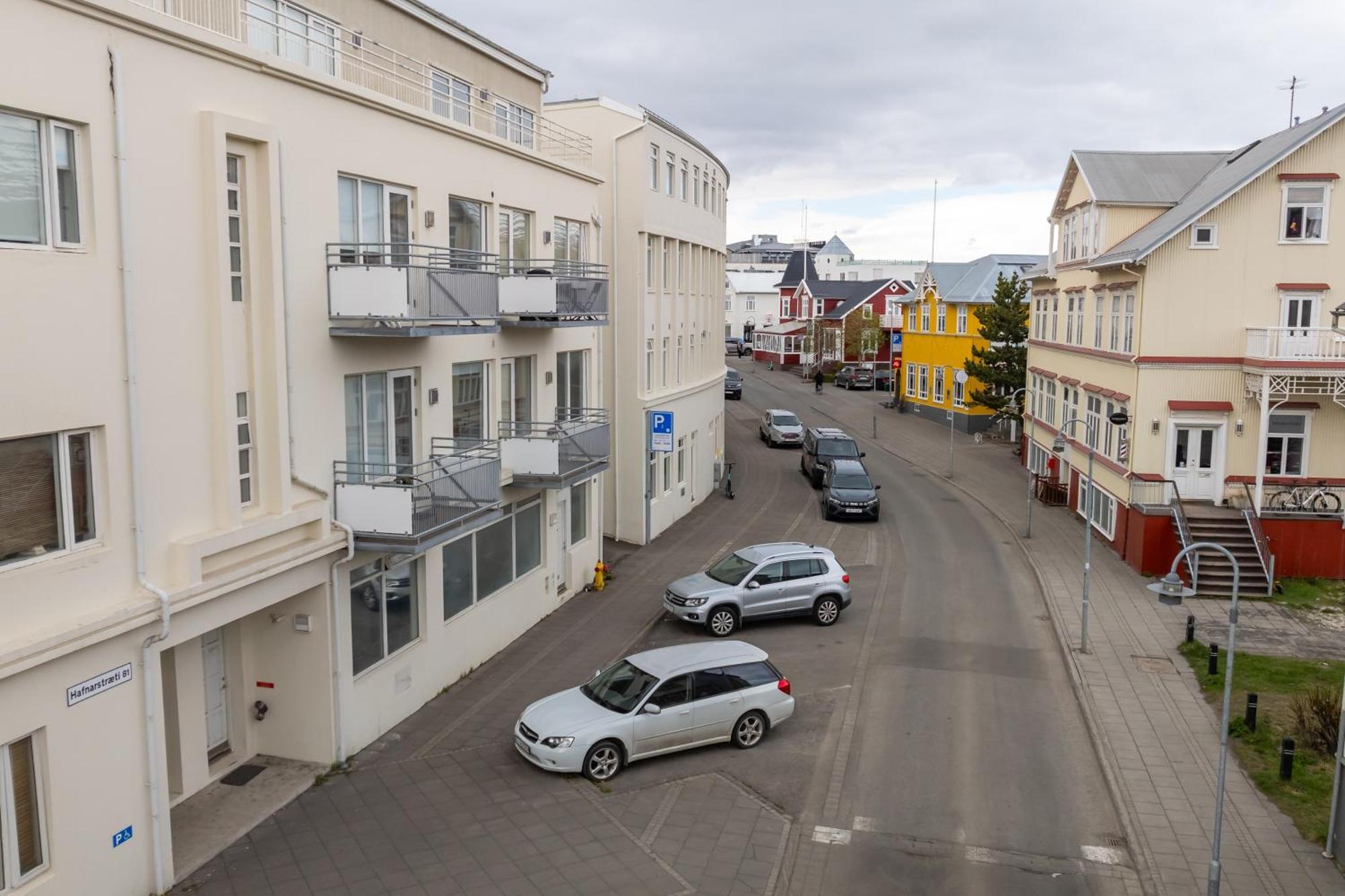 Charming Deluxe Apartment Akureyri Ruang foto